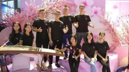 全能广告旗下月亮湖婚礼策划：掀起婚博会浪漫狂潮
