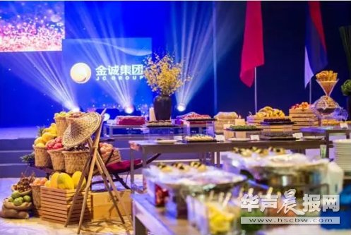 中华美食秒杀“黑暗料理” 韦杰让金砖国家大佬大快朵颐