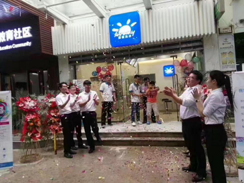 赛维干洗加盟店利润比同行业其他品牌就是高！