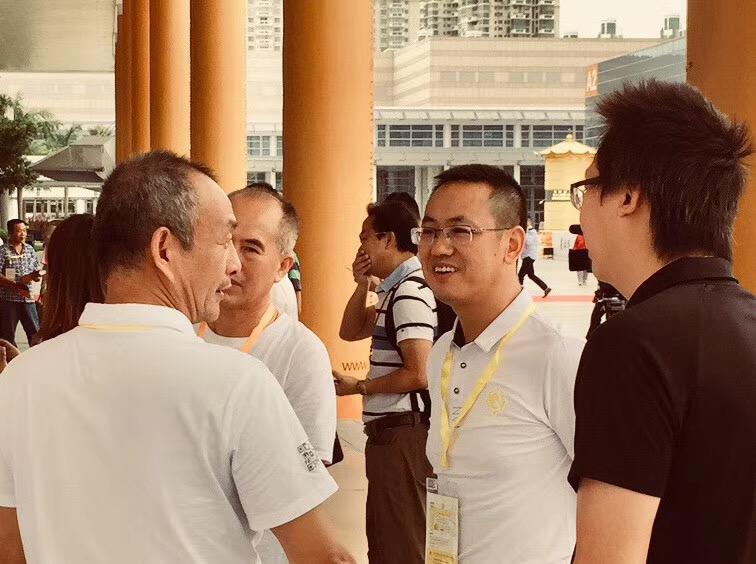 佛与智能创新 凤凰网专访大白牛车