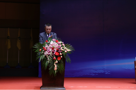 现代办公行业年会：MAXHUB引领逐浪会议市场新蓝海